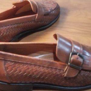 Bass loafer with side strap